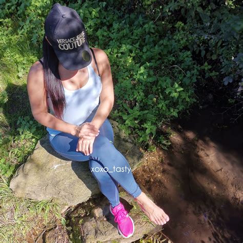 Follow me, down to the river,,,,,Xx Zoey : r/TasTySoleS_Com