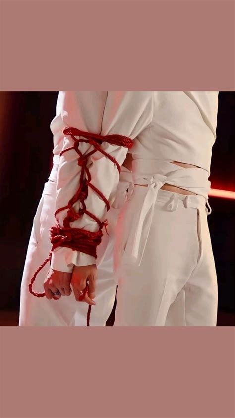 Red Lights | Straykids hyunjin photoshoot, Stray kids seungmin, Hot ...
