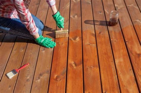 How To Choose The Best Exterior Wood Stain For Your Deck - mmminimal