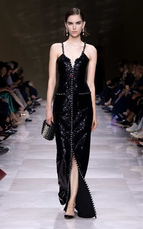 Giorgio Armani Privé: Haute Couture Fashion Show FW 24-25
