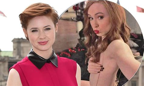 Selfie Van Karen Gillan