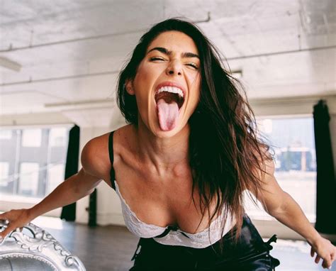 Nikki Howard : r/CelebrityTongues3