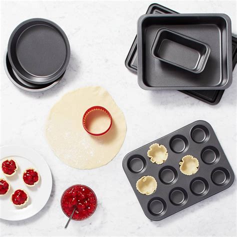 Top 10 Best Bakeware Sets in 2022 Reviews | Buyer's Guide