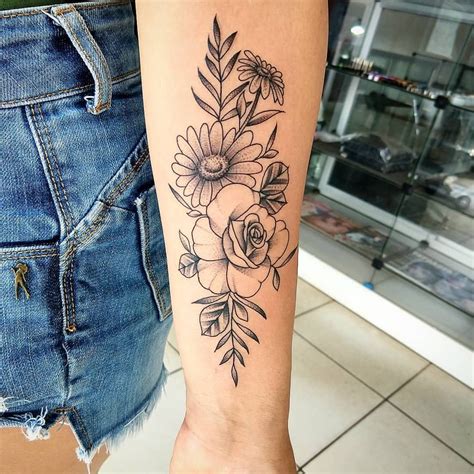 Tatuagens Femininas No Braço Delicadas
