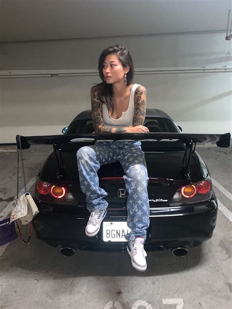 Pin by FougCityPlaya on Pose Bihhh | Jdm girls, Car girls, Car girl