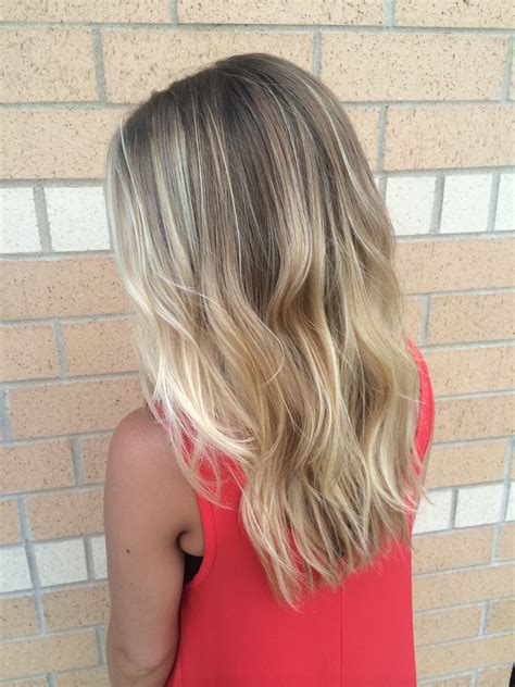 How To Achieve The Perfect Blonde Shadow Roots Look For A Low Maintenance Hair Style
