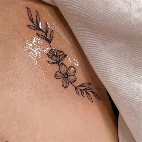 Tatuagens Virilhas Femininas
