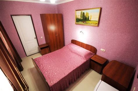 ТРИ БОГАТЫРЯ 2*, Россия - фото и отзывы об отеле