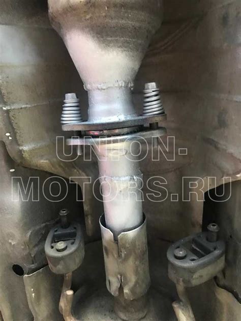 Профессиональный ремонт фланцев приемной трубы глушителя Nissan