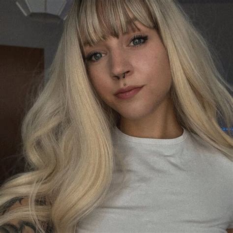 Rira 🫶🏻 - Find Rira 🫶🏻 Onlyfans - Linktree