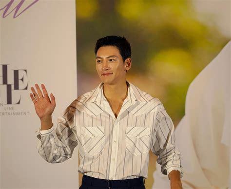 Ji Chang-Wook Says He Wants to Film in the Philippines | Metro.Style