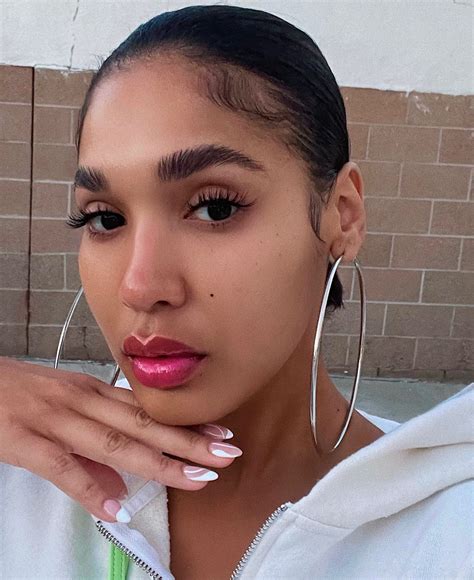 Gen Z Yoruba pages on tiktok always crying about colorism and