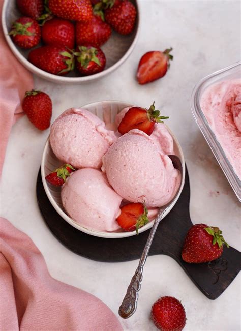 Strawberry Ice Cream Images