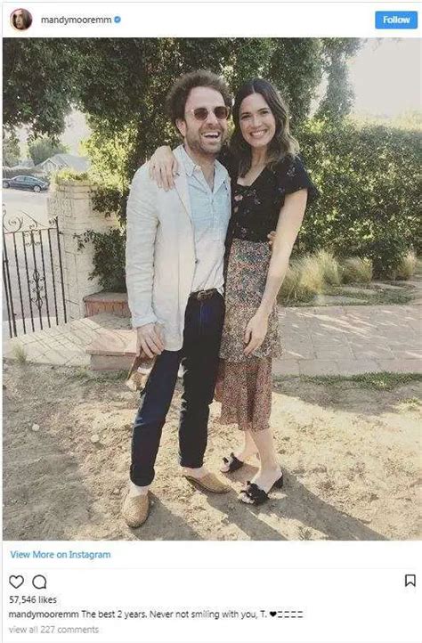 Taylor Goldsmith & Mandy Moore Married - Inside The Wedding