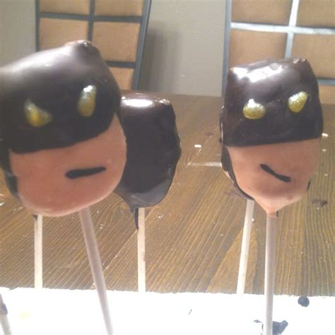 Batman cake pops! | Batman cake pops, Batman cake, Cake pops