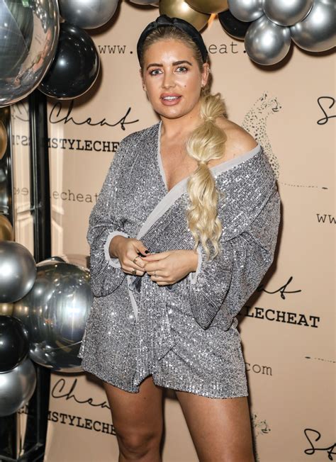 Alisha LeMay Style, Clothes, Outfits and Fashion • CelebMafia