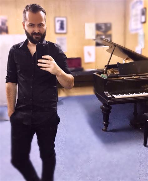 New AI collaborations are the next big thing for artist Edward Maya 13