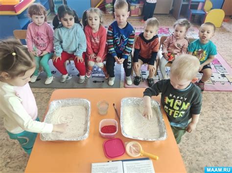 Пособие «Тактильный бассейн» в группе раннего возраста (3 фото ...