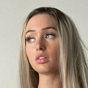 Full Video : Essieofficial Nude Leaks OnlyFans I Nudes - Celeb Nudes