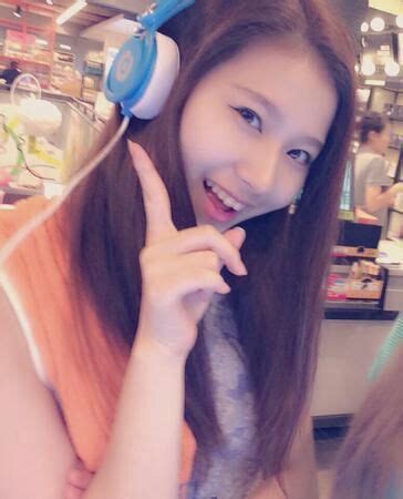 twices  reveals   decided     pop idol