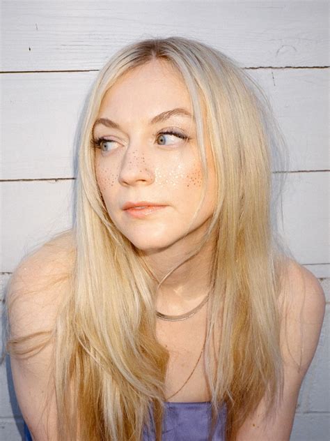 Emily Kinney (@emmykinney) • Instagram photos and videos
