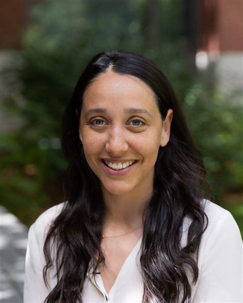 Therapy Dogs - Innis College | University of Toronto