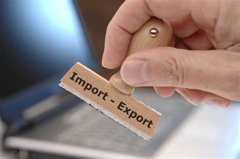 trading overseas   eye   cashflow  small business
