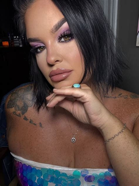 Kayla Jones - Kayla Jones added a new photo.