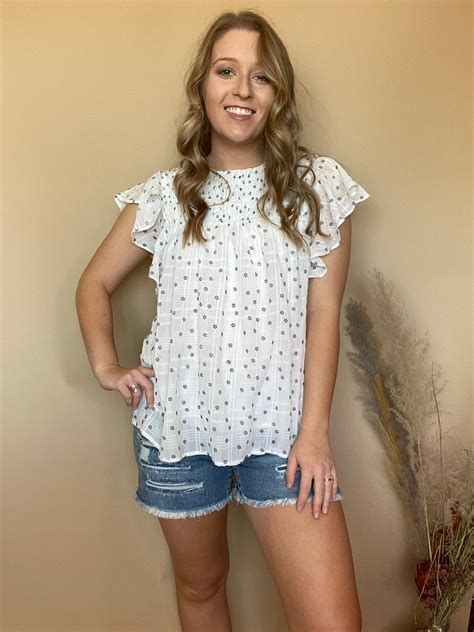 Daisies for Days Top – The Desert Paintbrush