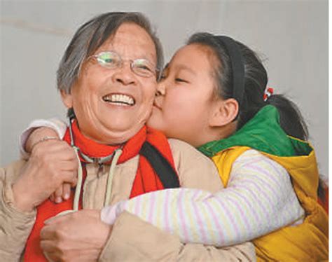 Doctor devoted fifty years to rural residents in NW China's Shaanxi