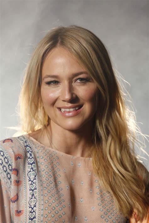 JEWEL KILCHER Performs at Jimmy Kimmel Live in Hollywood 10/06/2015