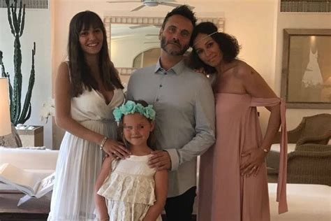 Avete mai visto la figlia di Nek? Ha una storia particolare e papà ...