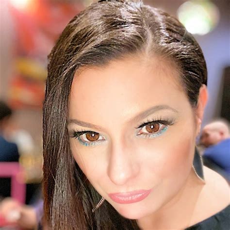 Daniela_divine_style