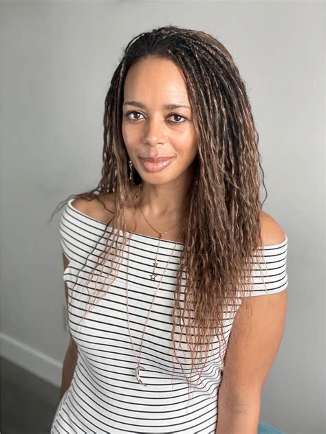 Transform your life today with a powerful therapy - Aurore Chapiteau