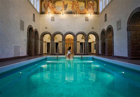 Thermal Baths: Overcoming 'Nudity Nerves' In Exquisite Spas of Germany