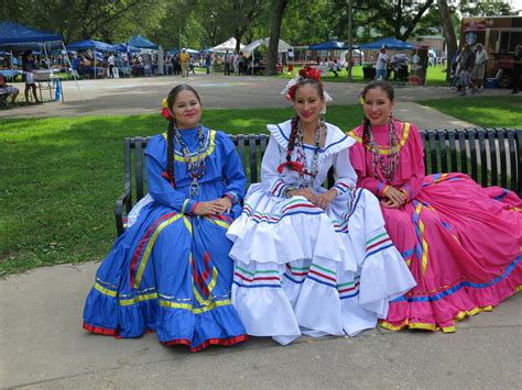 Best 12 A honduran couple in honduras in traditional dresses hondurus