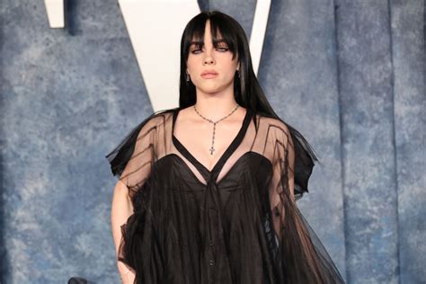 The Billie Eilish Naked Photo: A Timeline of Events - 2dbcnxd