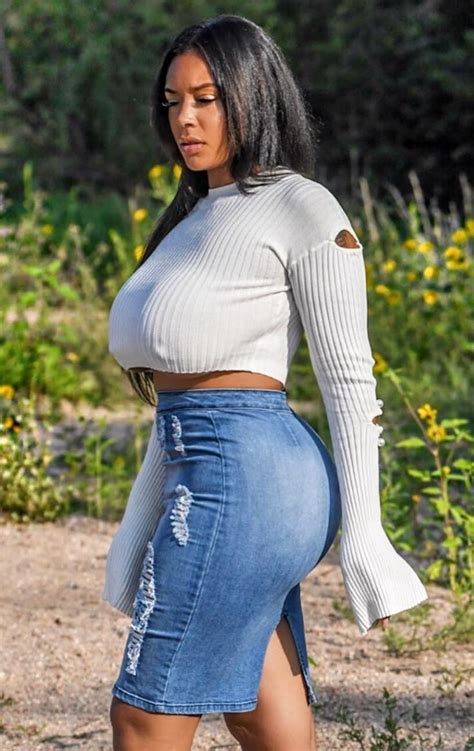 Pin by Eric Sharp on Curves | Women, Curvy woman, Black beauties