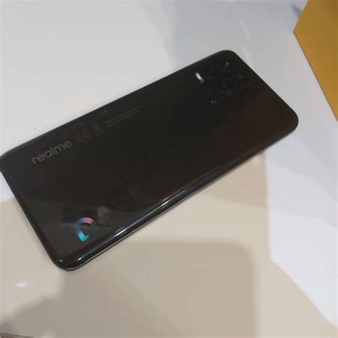 PAMETNI TELEFON REALME 8