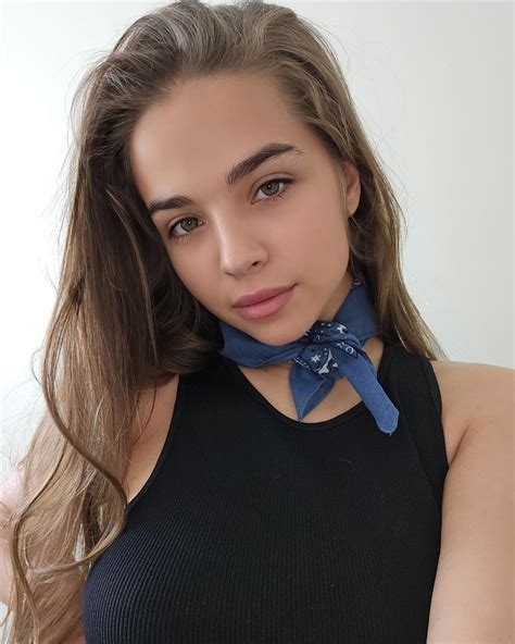 Mia Rose (@mia_rosseee) • Instagram photos and videos