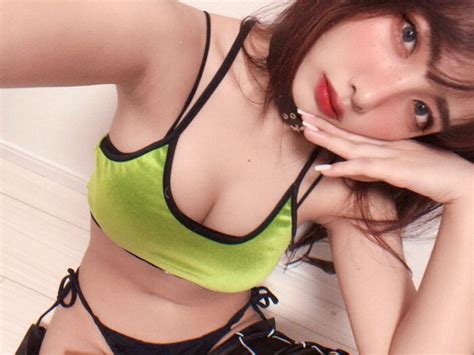 Pure yunocy Fantia Nude Essence