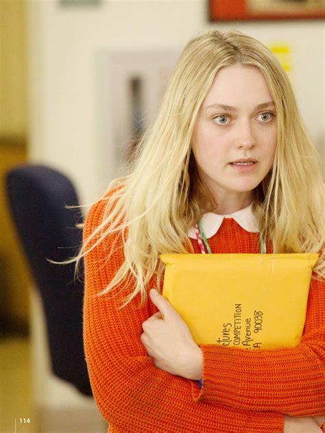 DAKOTA FANNING in Techlife News, June 2018 – HawtCelebs