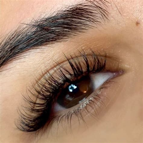 cat eyelash extensions near me - Marlyn Back