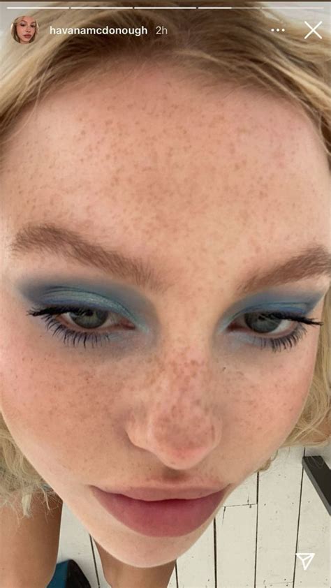Pin by Narval0o on Cool | Skin makeup, Makeup looks, Funky makeup