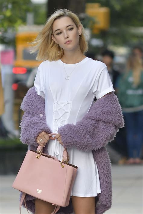 SARAH SNYDER for Samantha Thavasa Handbags Photoshoot in New York 07/07