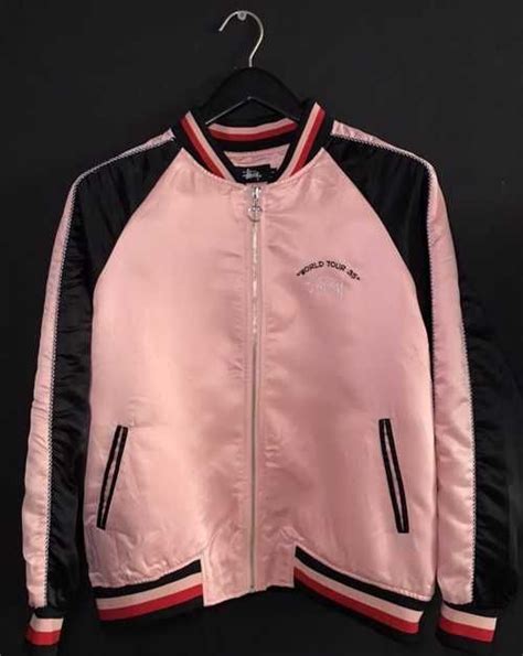 Женский Бомбер Stussy M | Festima.Ru – частные объявления