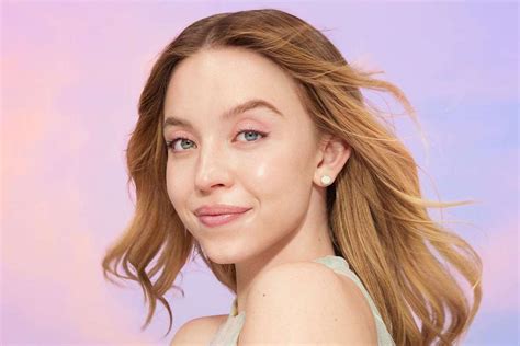 Sydney Sweeney Biography, Height, Weight, Age, Movies, Husband, Family ...