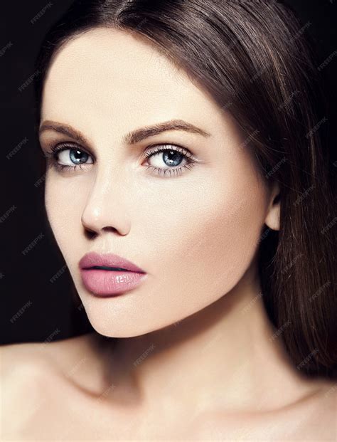Free Photo | High fashion look.glamor closeup beauty portrait of