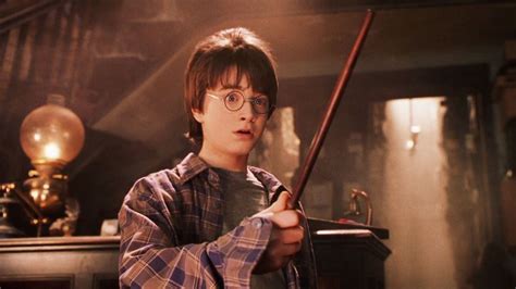 Why Daniel Radcliffe Had To Keep Replacing His Wands On Harry Potter