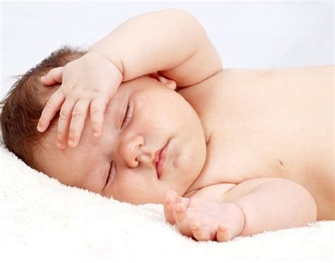 Bebe Chora Dormindo E Nao Acordar - Não sabe por que o bebê chora? 5 formas de adivinhar